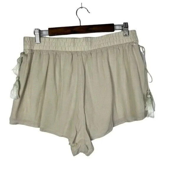 Dolce Vita Sand Tassel Side June Soft Shorts L $78 - Picture 4 of 6